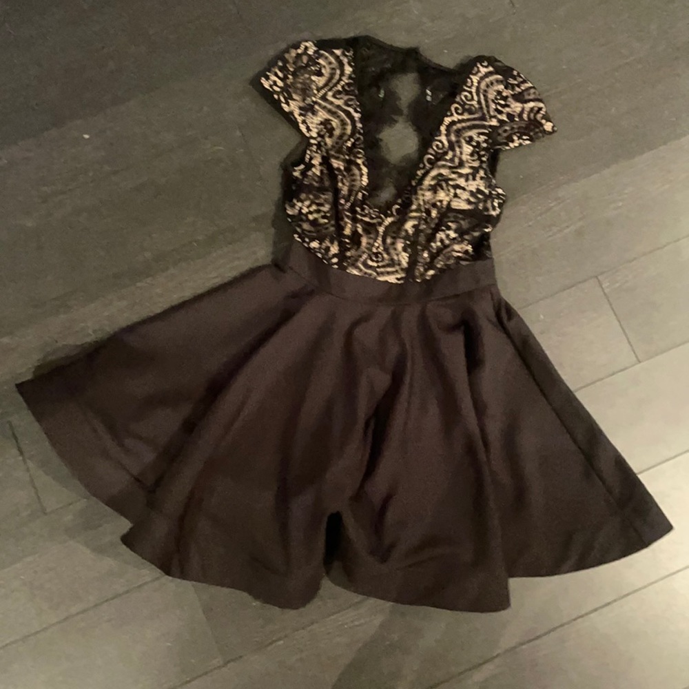 NWT Chelsea lace top dress